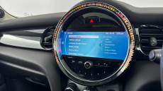 MINI Hatchback 1.5 Cooper Classic 3dr Auto Petrol Hatchback